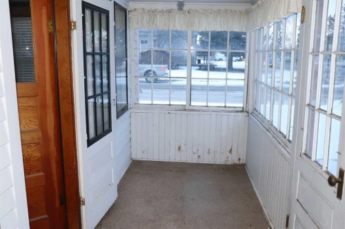 4702 4 Avenue, Edson, AB - Indoor Photo Showing Other Room