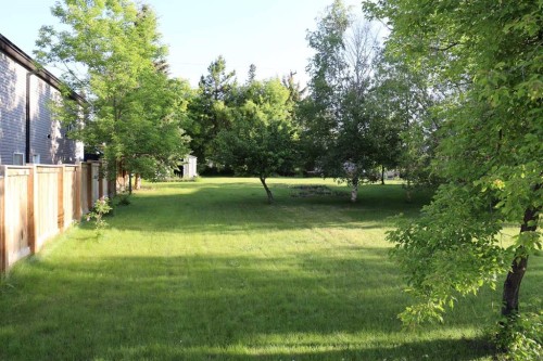 4702 4 Avenue, Edson, AB - Outdoor