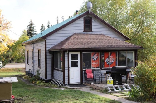 4702 4 Avenue, Edson, AB - Outdoor