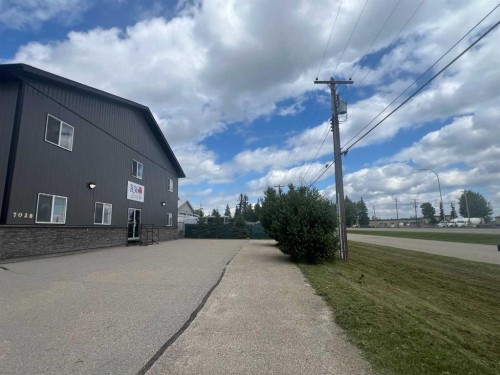7028 4 Avenue, Edson, AB 