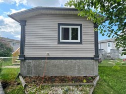 27 Henke Place  Whitecourt, AB T7S 1V9