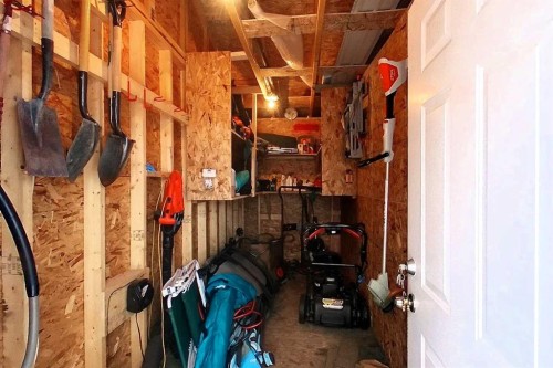 5743 9 Avenue, Edson, AB - Indoor