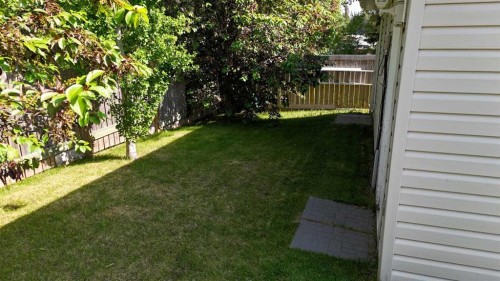 5743 9 Avenue, Edson, AB - Outdoor