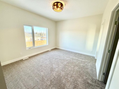128 Trestle Place, Hinton, AB - Indoor Photo Showing Other Room