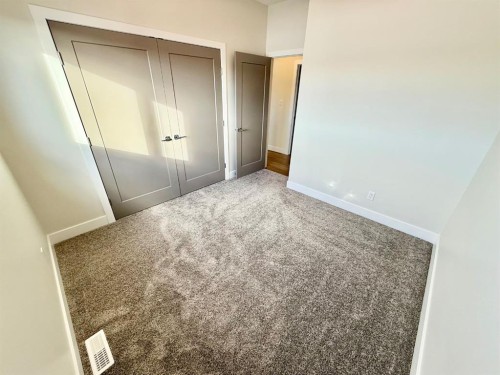 128 Trestle Place, Hinton, AB - Indoor Photo Showing Other Room