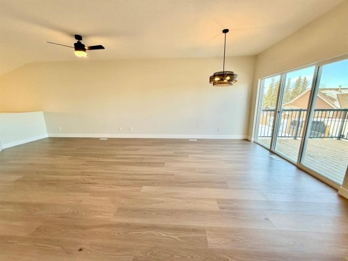 128 Trestle Place, Hinton, AB - Indoor Photo Showing Other Room