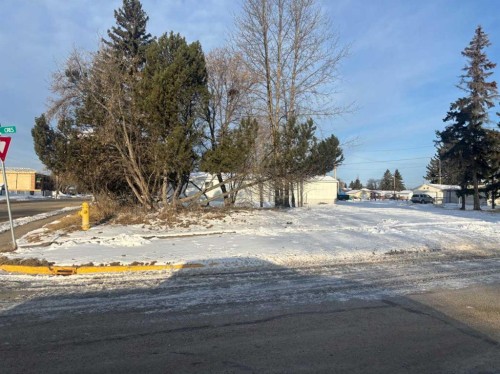 4504 55 Avenue, Whitecourt, AB 