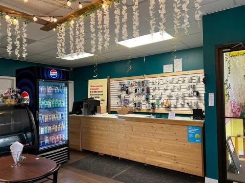 Kiosk-4912 49 Avenue, Mayerthorpe, AB 