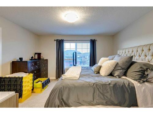 215 Auburn Meadows Place Se, Calgary, AB - Indoor Photo Showing Bedroom