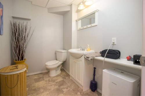 4808 55 Street, Athabasca, AB - Indoor Photo Showing Bathroom