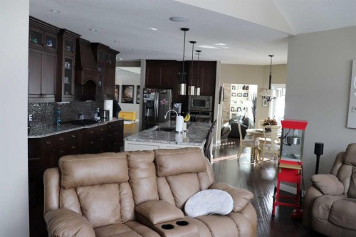 6663 15 Avenue, Edson, AB - Indoor Photo Showing Living Room