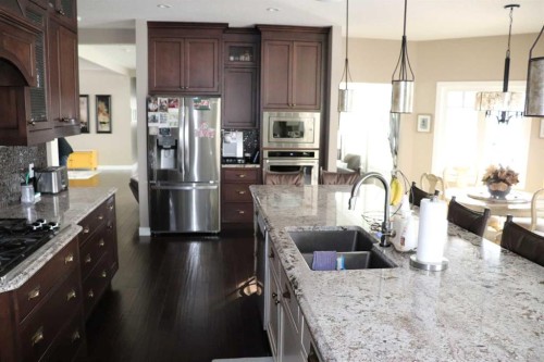6663 15 Avenue, Edson, AB - Indoor Photo Showing Kitchen With Stainless Steel Kitchen With Double Sink With Upgraded Kitchen