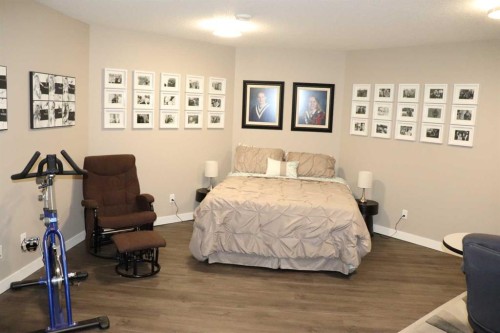 6663 15 Avenue, Edson, AB - Indoor Photo Showing Bedroom