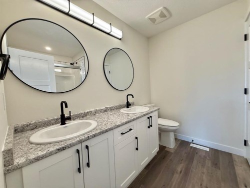 326B Boutin Avenue, Hinton, AB - Indoor Photo Showing Bathroom