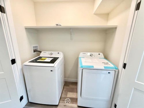 326B Boutin Avenue, Hinton, AB - Indoor Photo Showing Laundry Room