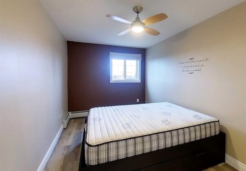 406-5037 7 Avenue, Edson, AB - Indoor Photo Showing Bedroom