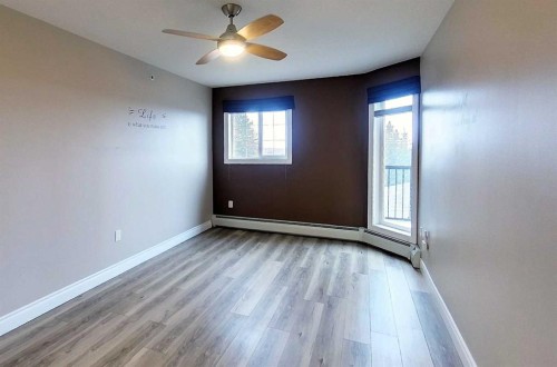 406-5037 7 Avenue, Edson, AB - Indoor Photo Showing Other Room