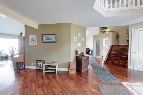 30 Executive Estates, Canyon Creek, AB - Indoor Photo Showing Other Room