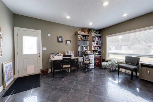 30 Executive Estates, Canyon Creek, AB - Indoor Photo Showing Other Room