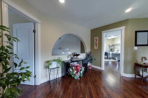 30 Executive Estates, Canyon Creek, AB - Indoor
