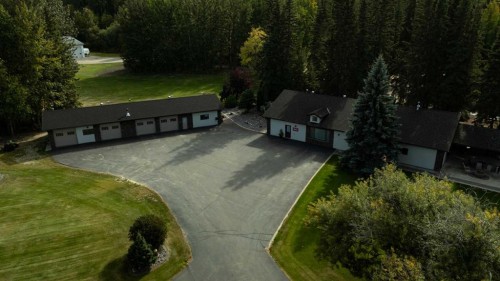 30 Executive Estates, Canyon Creek, AB - Outdoor