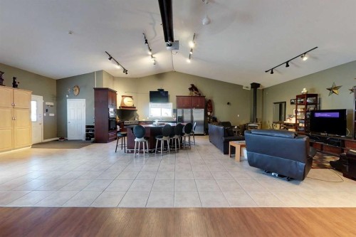 30 Executive Estates, Canyon Creek, AB - Indoor Photo Showing Other Room