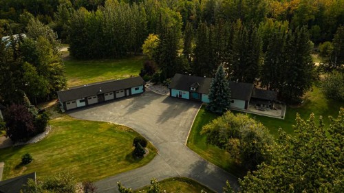 30 Executive Estates, Canyon Creek, AB - Outdoor