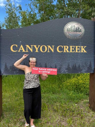 30 Executive Estates, Canyon Creek, AB - Outdoor