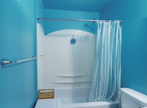 5614 2 Avenue, Edson, AB 