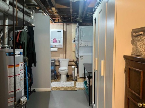 5614 2 Avenue, Edson, AB 