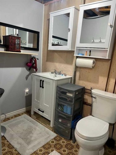 5614 2 Avenue, Edson, AB 