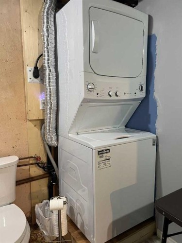 5614 2 Avenue, Edson, AB 