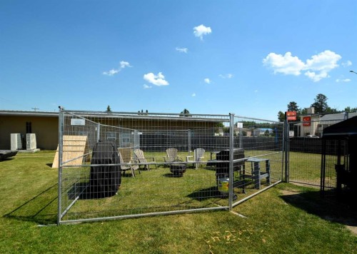 5614 2 Avenue, Edson, AB 