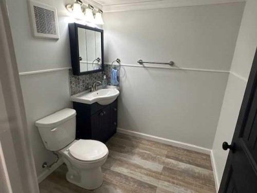 4908 51 Avenue, Whitecourt, AB 