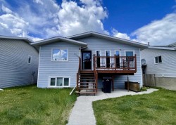 3126 Bradwell Street  Hinton, AB T7V 1S6