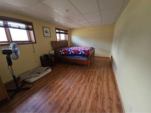 401 7 Avenue, Fox Creek, AB - Indoor