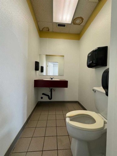 5103 2 Avenue, Edson, AB 