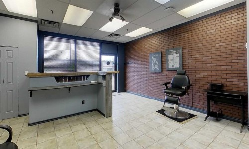 5025 1 Avenue, Edson, AB 