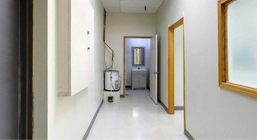 5025 1 Avenue, Edson, AB 