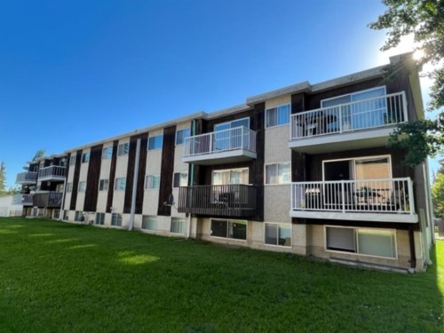 5 Sunset Boulevard, Whitecourt, AB - Outdoor