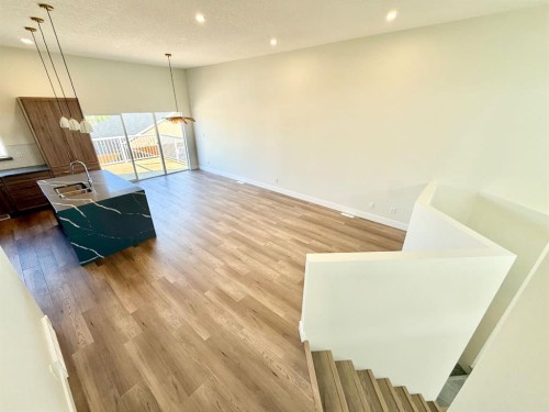 124 Trestle Place, Hinton, AB - Indoor