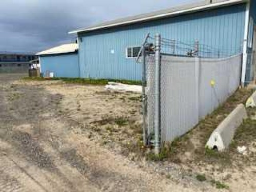 121 1 Avenue, Fox Creek, AB 