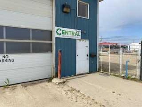 121 1 Avenue, Fox Creek, AB 