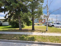 4921 5 Avenue  Edson, AB T7E 1Y2