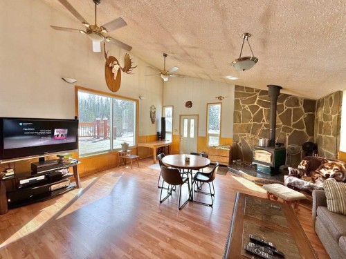 779 Mackeny Street, Hinton, AB 