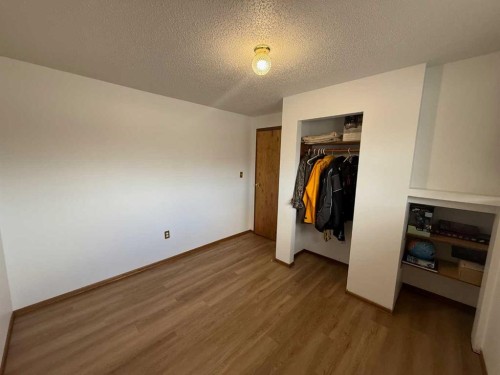 779 Mackeny Street, Hinton, AB 