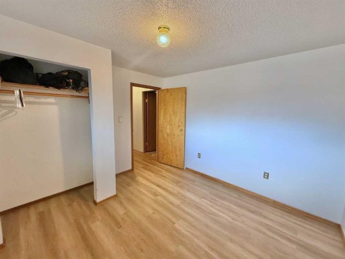 779 Mackeny Street, Hinton, AB 