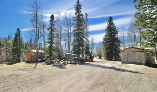 779 Mackeny Street, Hinton, AB 