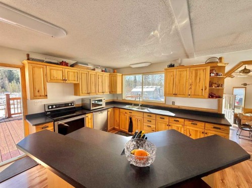 779 Mackeny Street, Hinton, AB 