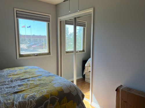 500 8 Street, Fox Creek, AB - Indoor Photo Showing Bedroom